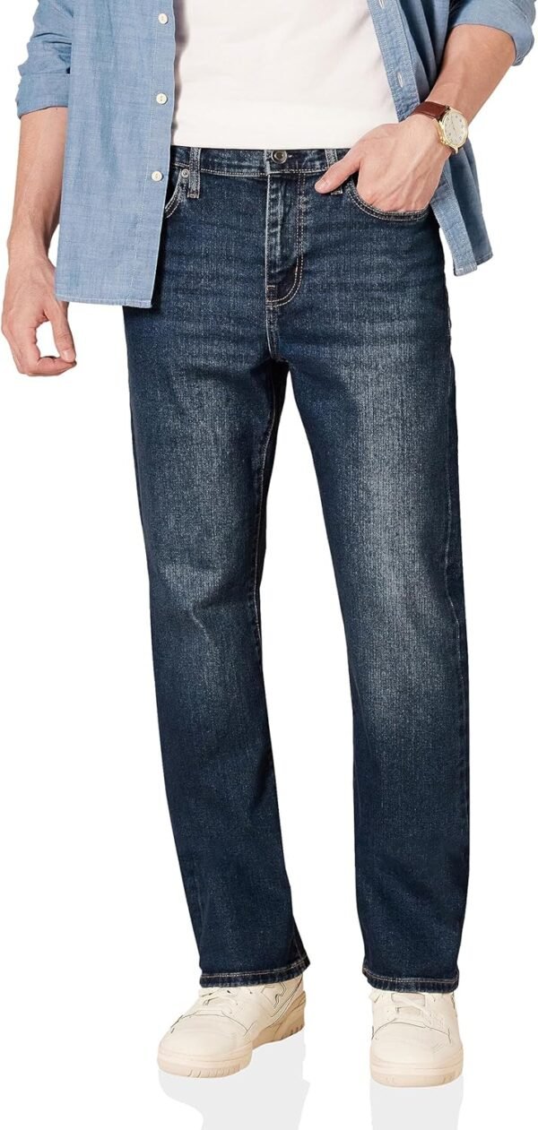 men Straight-Fit Stretch Jean